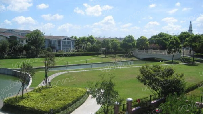 桃花源田庄外景图