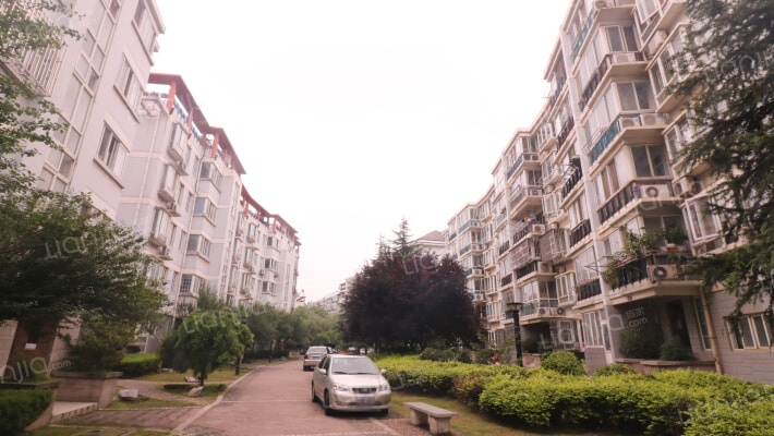 咏梅山庄外景图