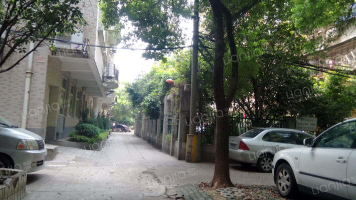 湖北邮电外景图