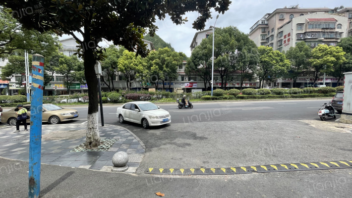 电讯站宿舍外景图