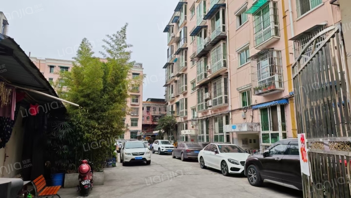 平安小区外景图