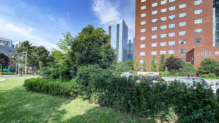 高新NEWORLD外景图