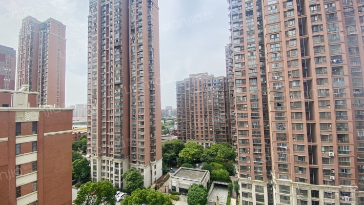 绿地世纪城三期外景图