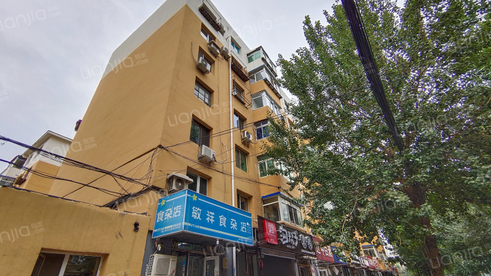 铁路里小区外景图