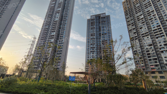 汤城西郡外景图