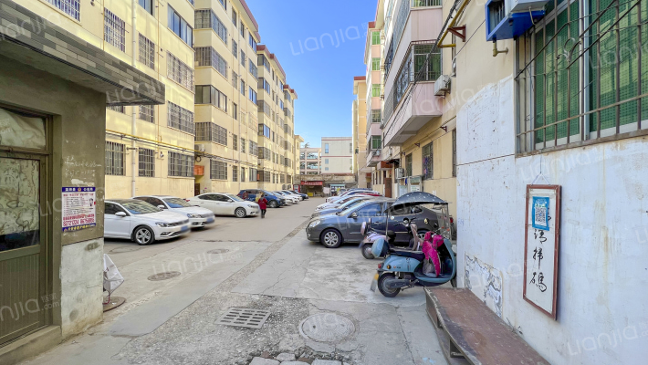 建筑公司小区外景图