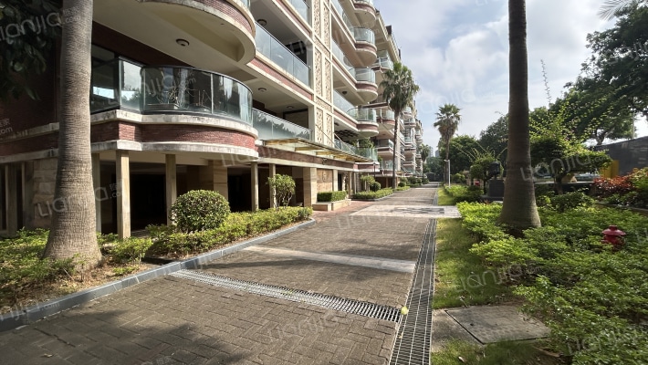 山海一品别墅外景图