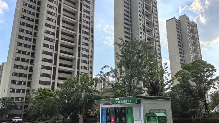 上东逸境外景图