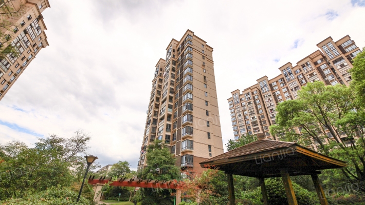 绿腾新贵公馆外景图