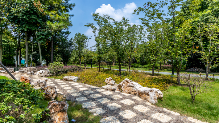 朗诗人民路8号外景图