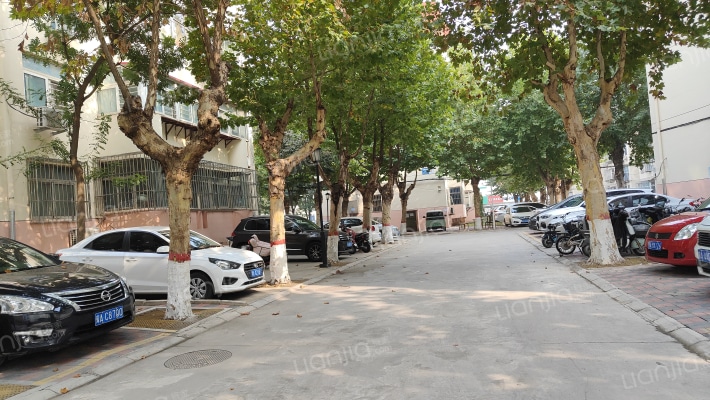 省直西苑小区外景图