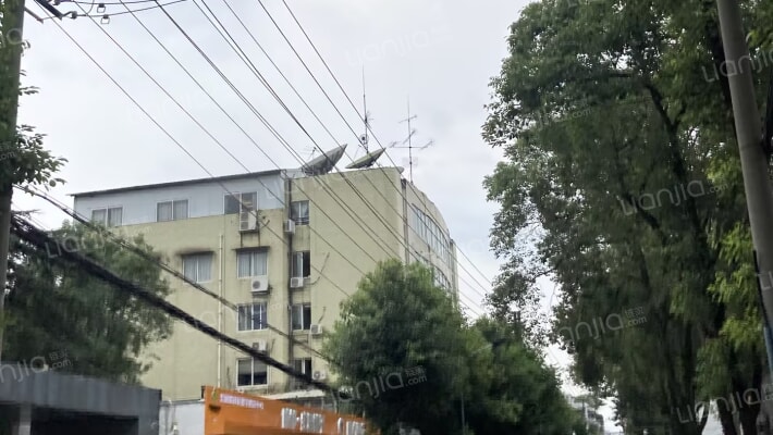 四川省电子产品监督检验所宿舍外景图