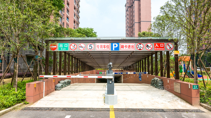 愉光小区外景图