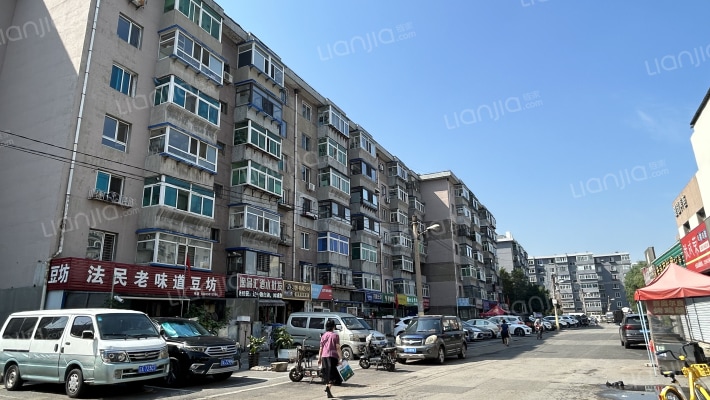 凌空五小区外景图