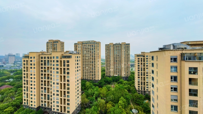 朗诗绿色家园一期外景图