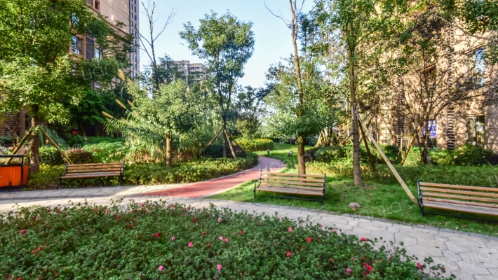 嘉悦江庭外景图