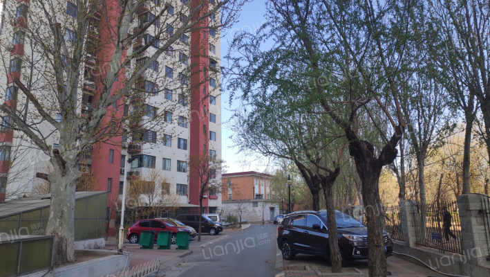 河通花园外景图