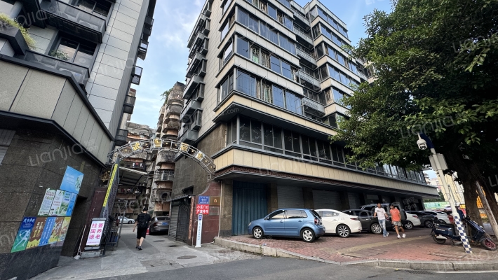 武警宿舍外景图