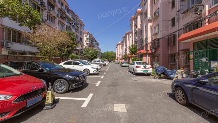 莘南花苑二村外景图