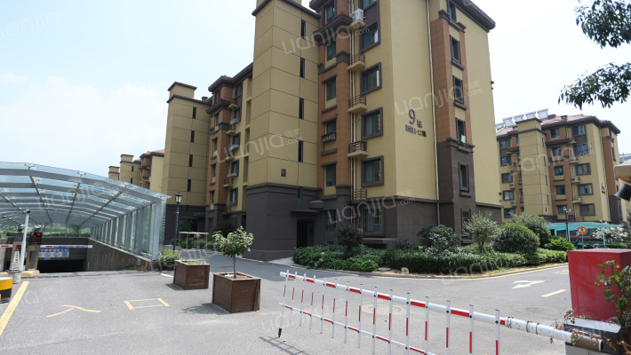 王家下河外景图