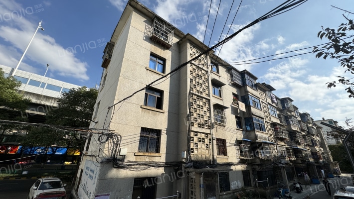 刚玉街11号外景图