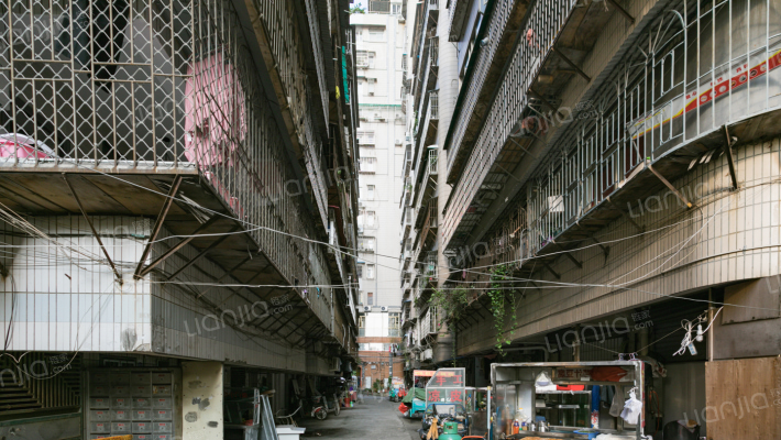 京华大厦外景图