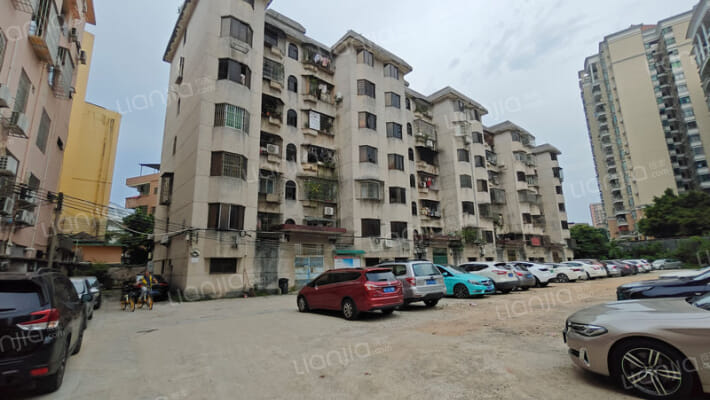 东汽集团宿舍外景图