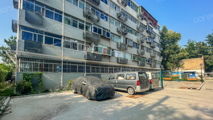 西安市第三十八中学家属院外景图