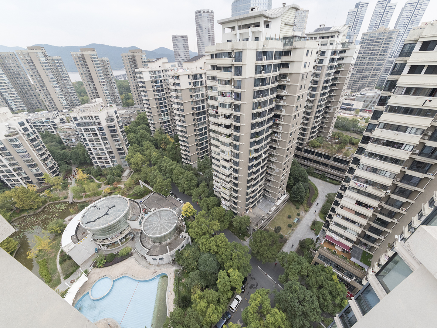 Linjiang Garden compound photo 5