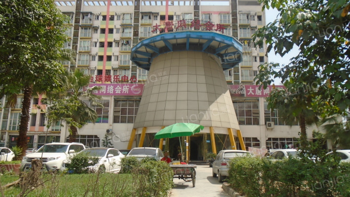 十里彩云间外景图