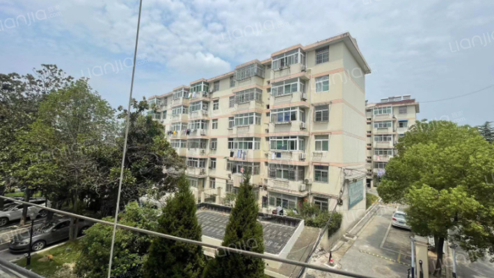 四中宿舍楼外景图