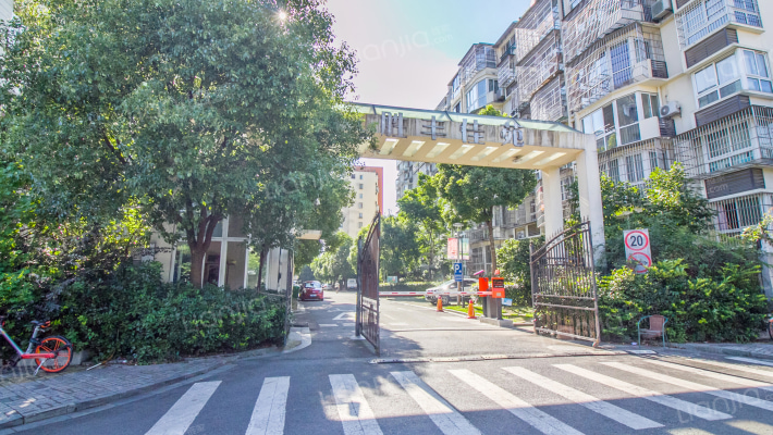 胜丰佳苑外景图