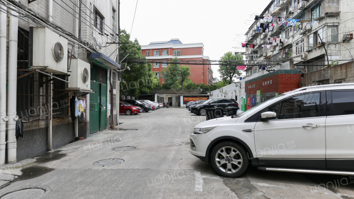 靖宇中路58弄外景图