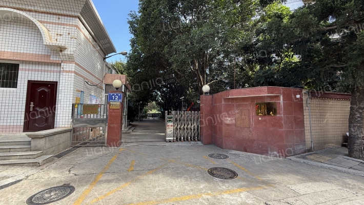 高级人民法院干警住宅楼外景图