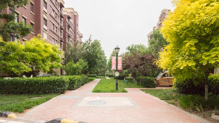 颐清花园外景图