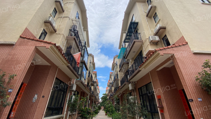 新龙豪庭外景图