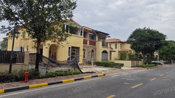 珠光流溪御景外景图