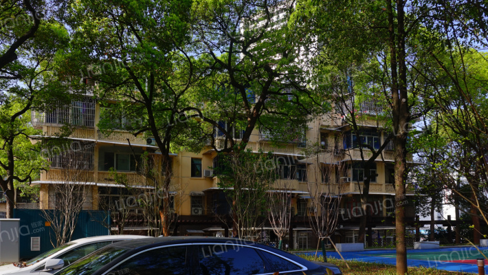 中铁四院宿舍外景图