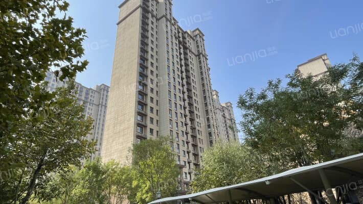 半岛名邸二区外景图