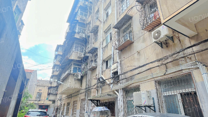物产控制集团公司小区外景图