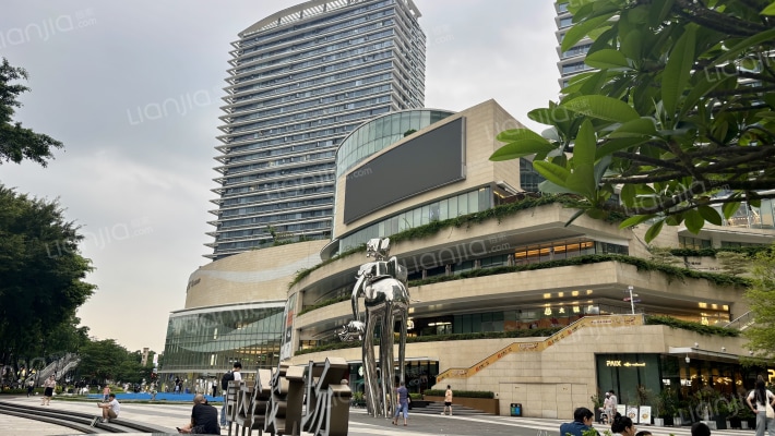 信达金茂广场外景图