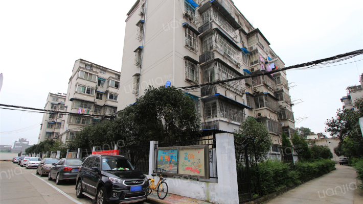 朝阳小区外景图