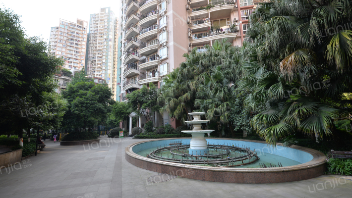 阳光华庭外景图