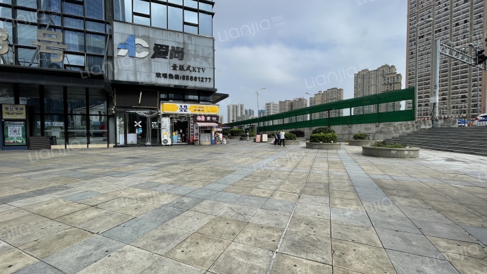 贵阳国际中心3号外景图