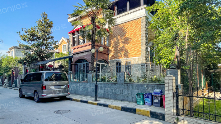 曲江皇家花园外景图