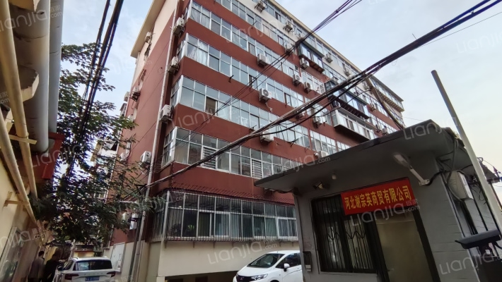 兴凯路211号外景图