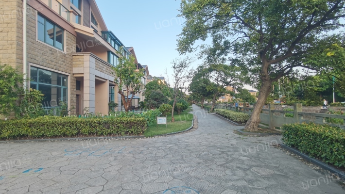 小城家园外景图