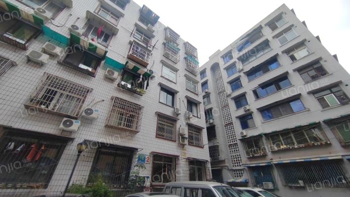 丝绸公司宿舍外景图