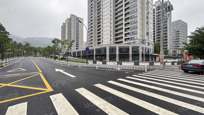 虎山社区北堤北路外景图