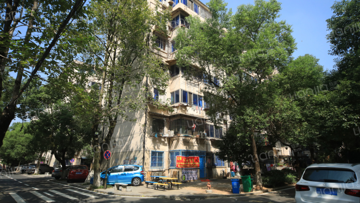 南昌大学医学院住宅区外景图